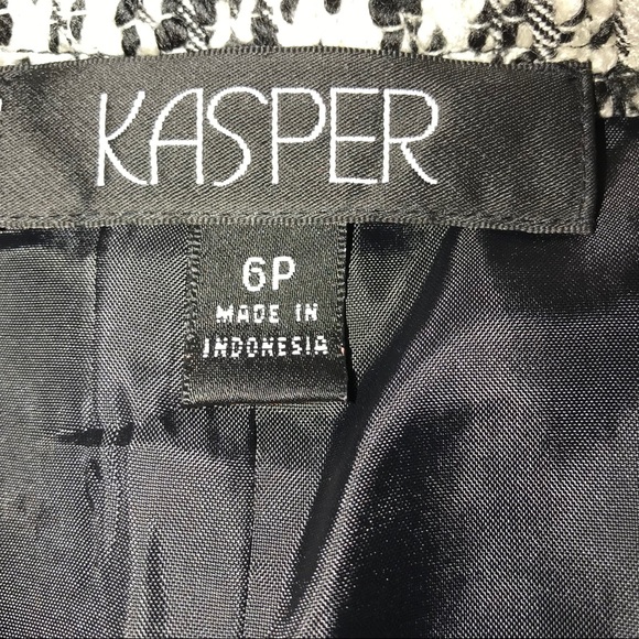 Kasper Tweed Pencil Skirt, Size 6P - Picture 7 of 9